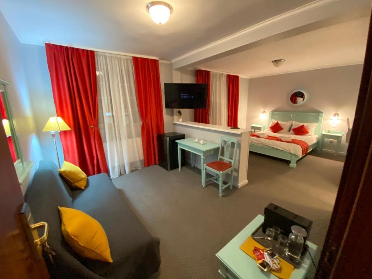 Vila De Argint Aleea Pelesului Nr 2 Sinaia Zewnętrze zdjęcie