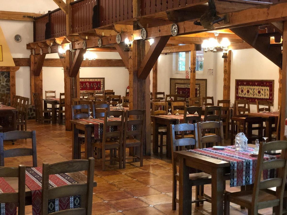 Vila De Argint Aleea Pelesului Nr 2 Sinaia Zewnętrze zdjęcie